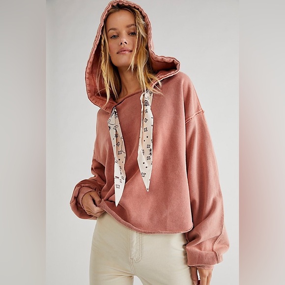 We the Free sweatshirt - Picture 7 of 7